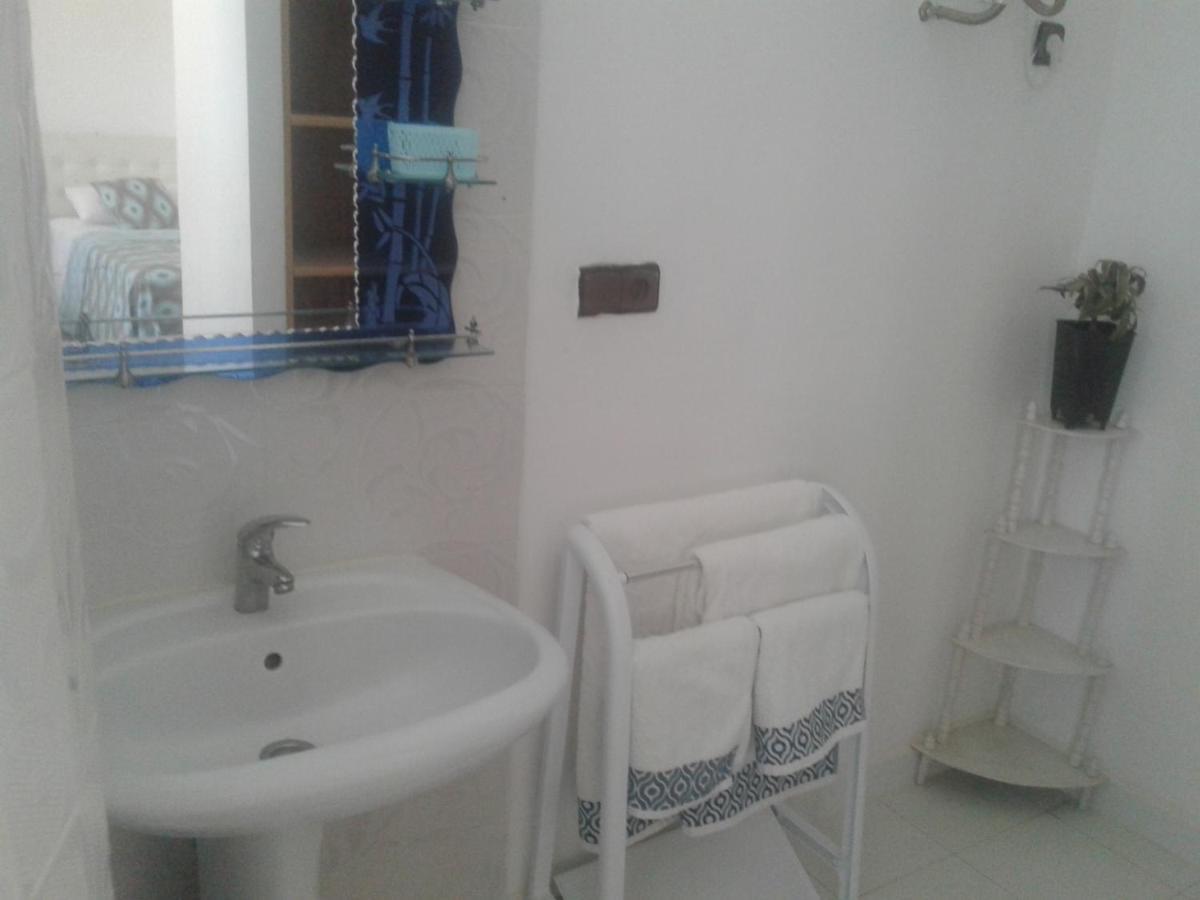 Sara House Nador Aparthotel ภายนอก รูปภาพ